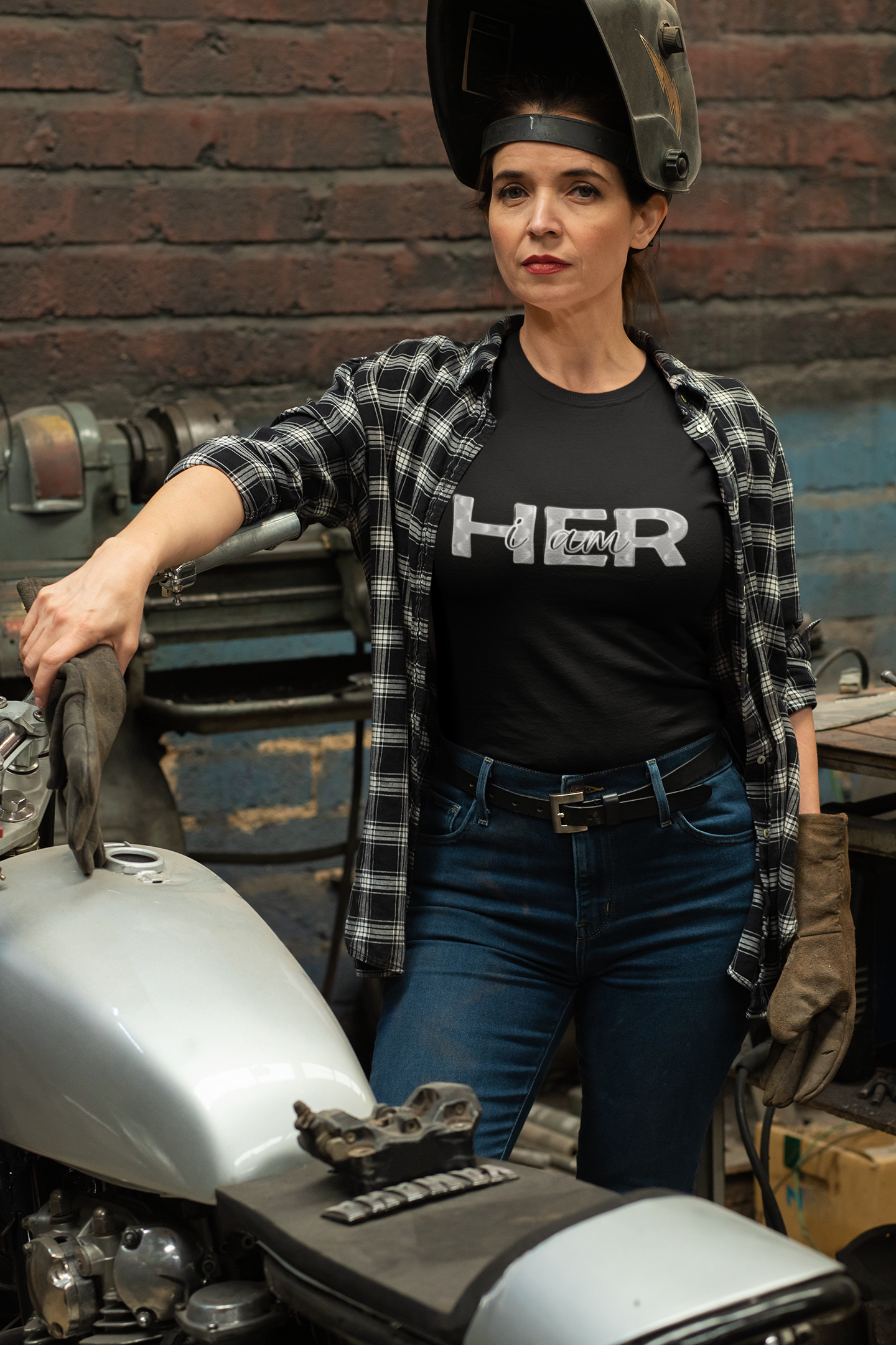 I AM HER